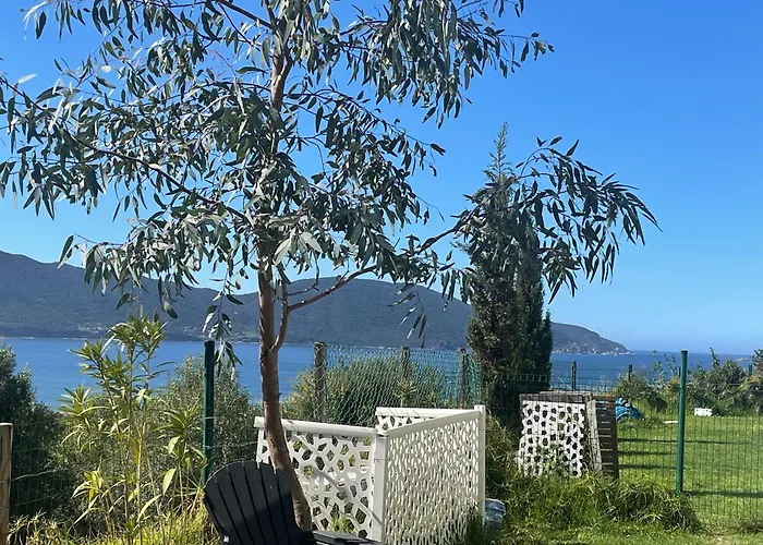 Rez De Golfe De Lava Appietto