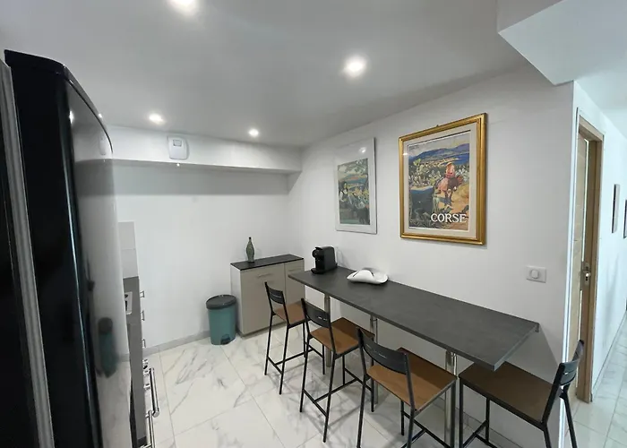 Rez De Golfe De Lava Appietto